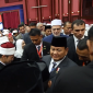 Presiden RI Prabowo Subianto diserbu ribuan mahasiswa dan mahasiswi Indonesia di Kairo. (Dok. Tim Media Prabowo)