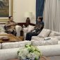 Mantan Presiden Jokowi memenuhi undangan makan malam di kediaman pribadi Presiden RI Prabowo Subianto, Jalan Kertanegara, Jakarta. (Facebook.com @Prabowo Subianto)